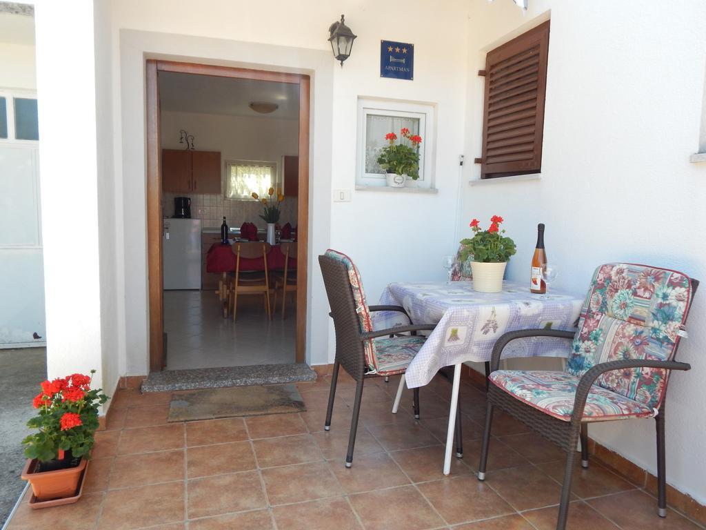 Apartment Strmac Labin  Ruang foto